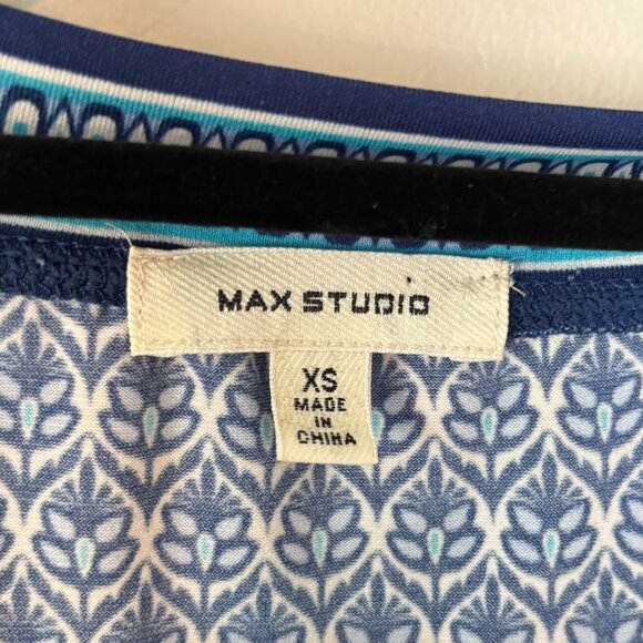 Max Studio Sleeveless Blue and White Print Stretch Wrap Dress, Size XS - Picture 4 of 13